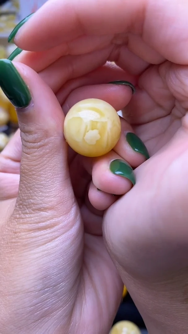 裸石琥珀未镶嵌蜜蜡.79