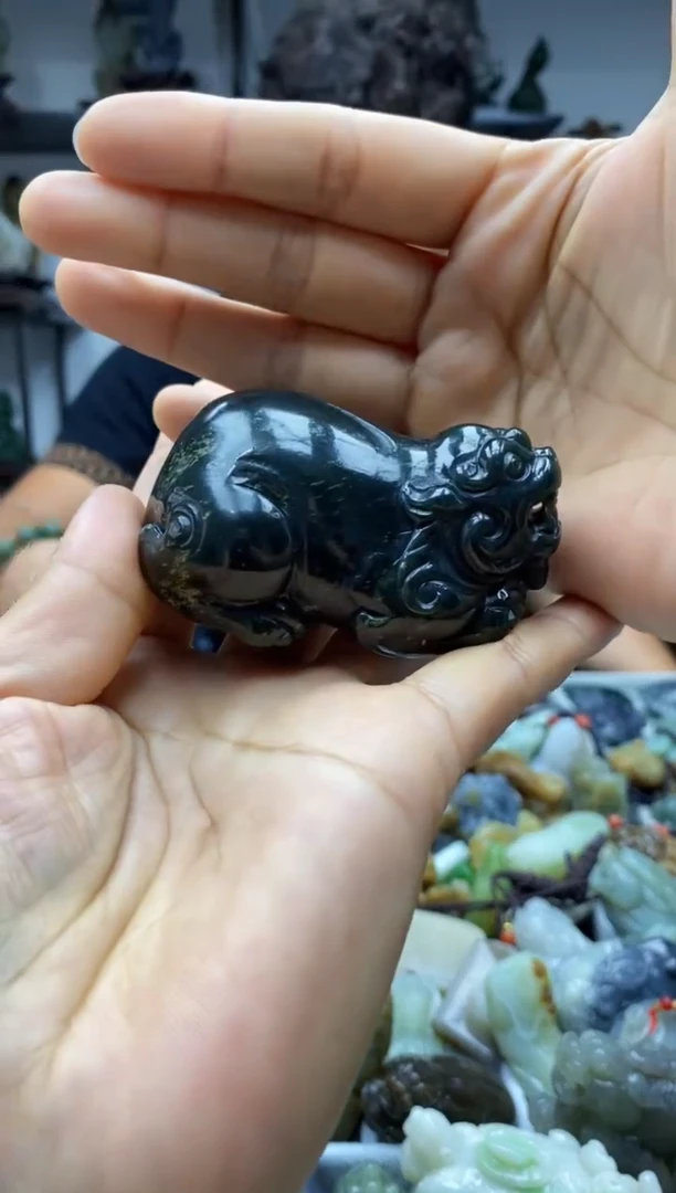 未镶嵌和田玉把件1