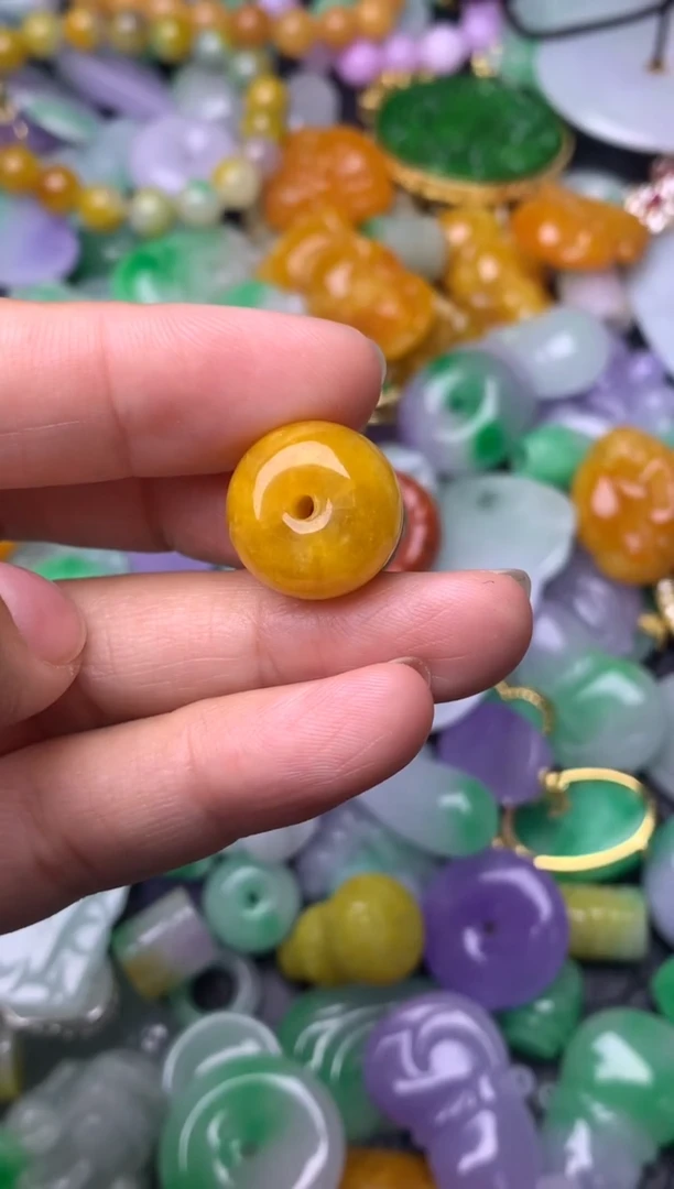 颈饰未镶嵌翡翠缅甸翡翠吊坠