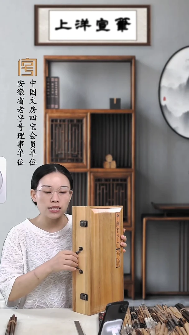 香樟木盒子  40*20*10    138一个