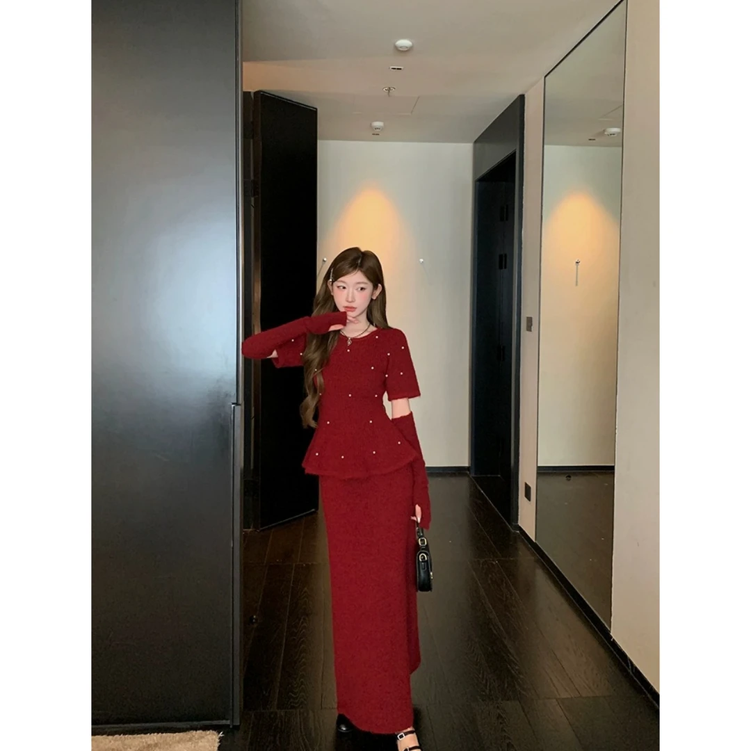 新年红色鱼尾上衣半身裙套装秋冬设计感温柔风跨年针织袖套三件套