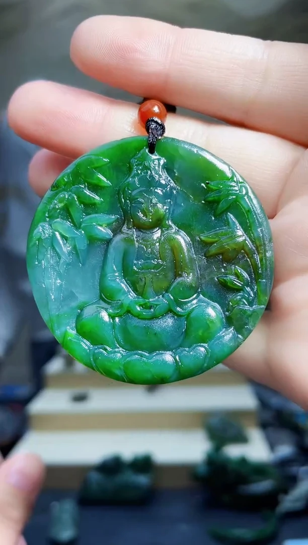 颈饰未镶嵌和田玉1