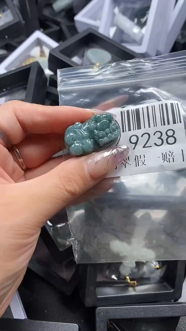 吊坠(不含链)未镶嵌翡翠9238