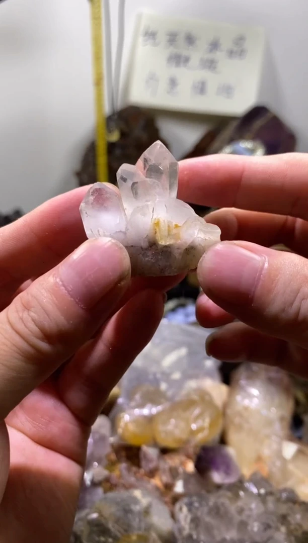 未镶嵌珠宝半成品水晶20号金口河高透晶簇