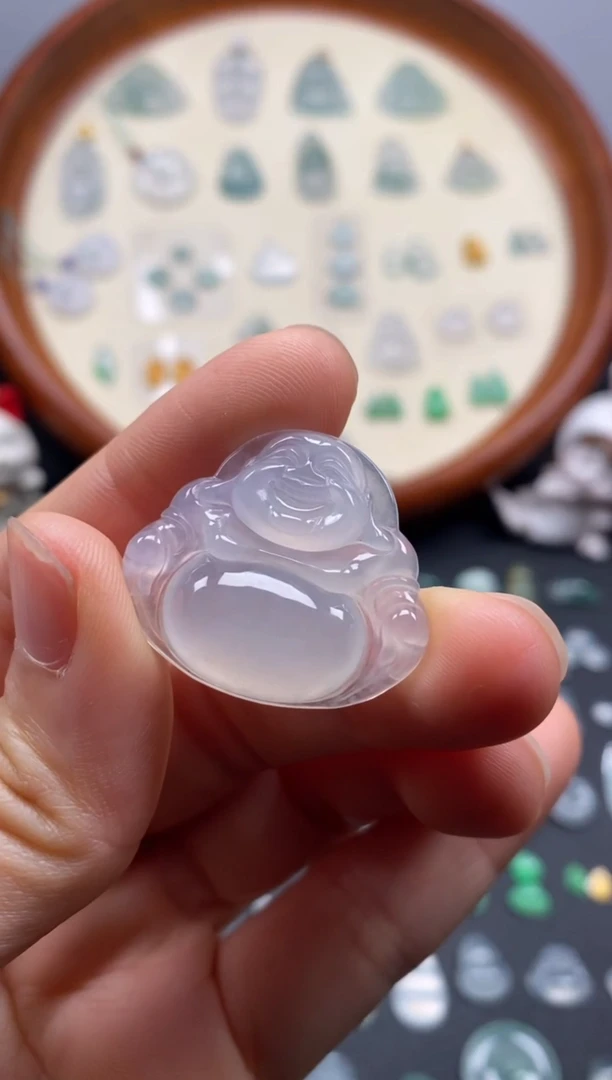 颈饰未镶嵌翡翠冰佛公/芬