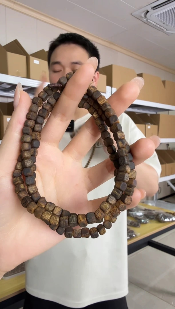 沉香手串海南沉香方珠随形手串多圈 /多样性发其一