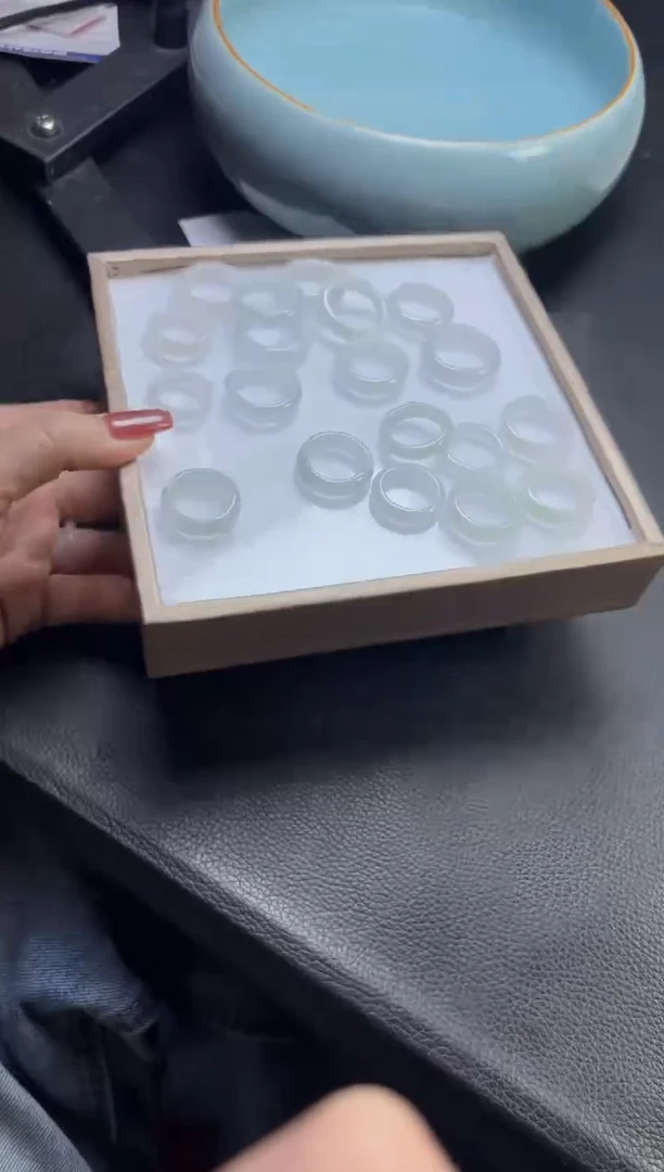 未镶嵌挂件翡翠多样性发一件R703057