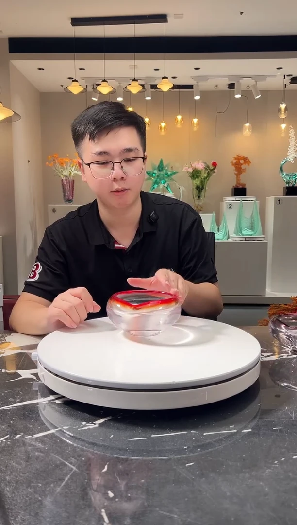 摆件巴比特美学-红色边烟灰缸