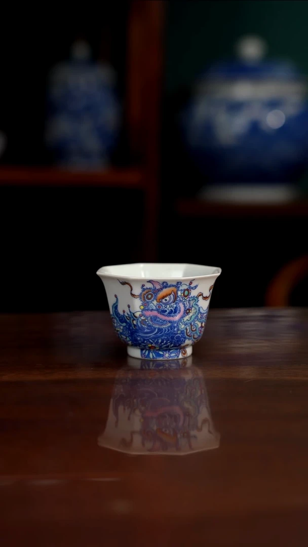 空山明月 新斗彩 醒狮