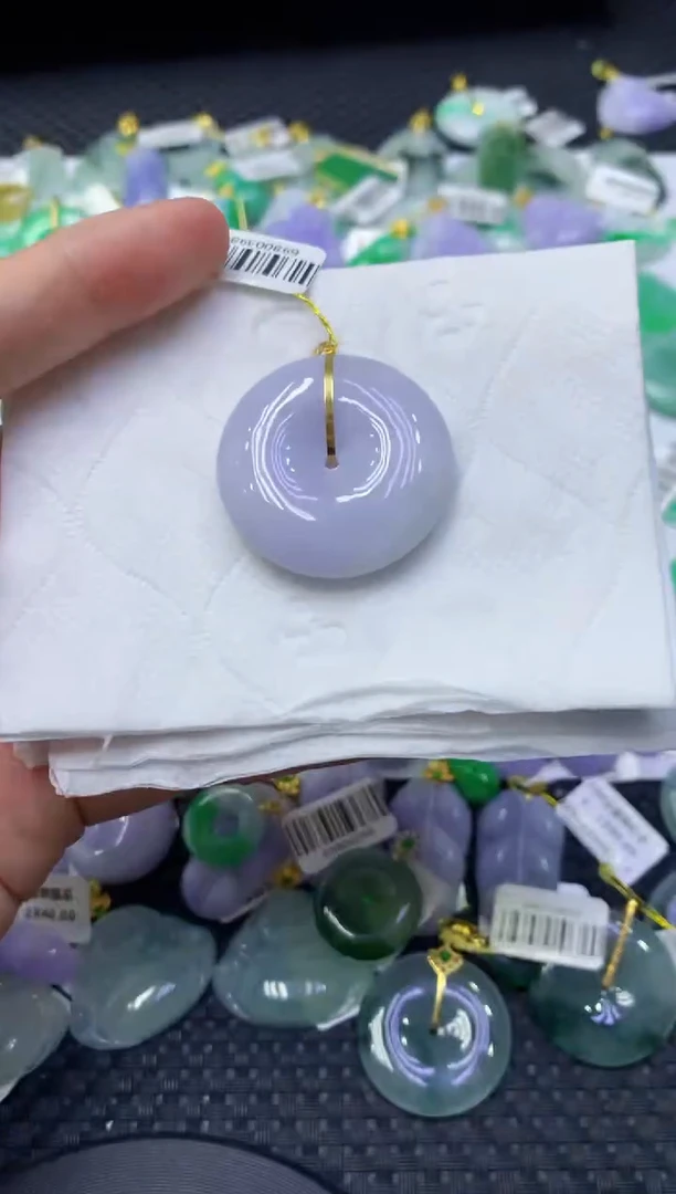 颈饰18K金镶嵌翡翠天然缅甸翡翠A货
