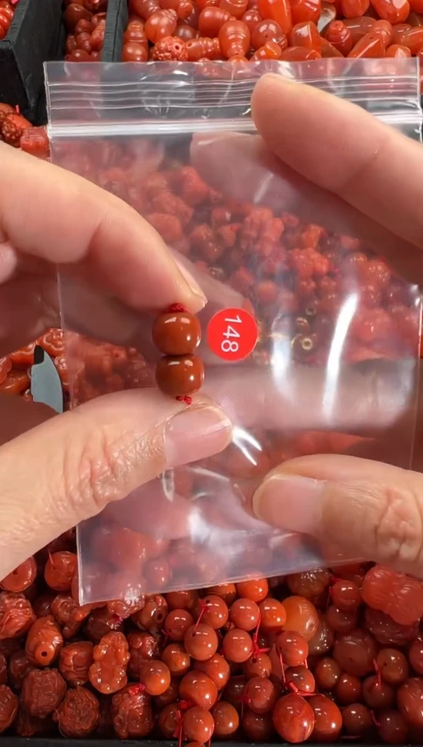 【闪购商品】南红玛瑙颈饰未镶嵌1