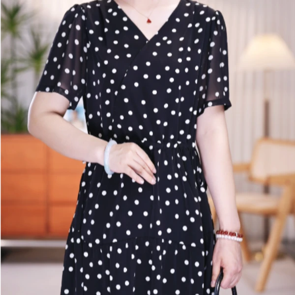 GSL25BZ8806新款2025减龄遮肉显瘦宽松大码黑色简约女装连衣裙