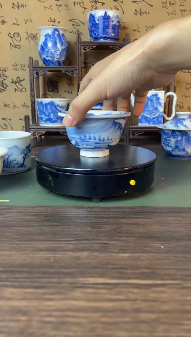 青花山水雪景压手