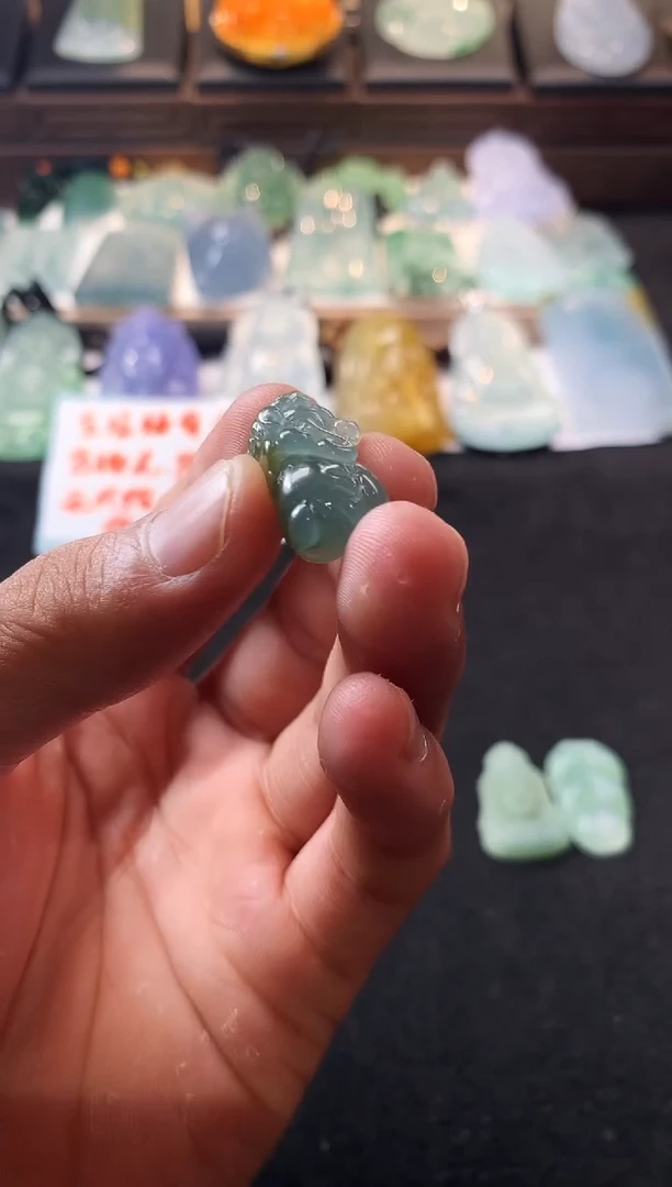 未镶嵌定制翡翠蔚*川 4063毛货不退不换