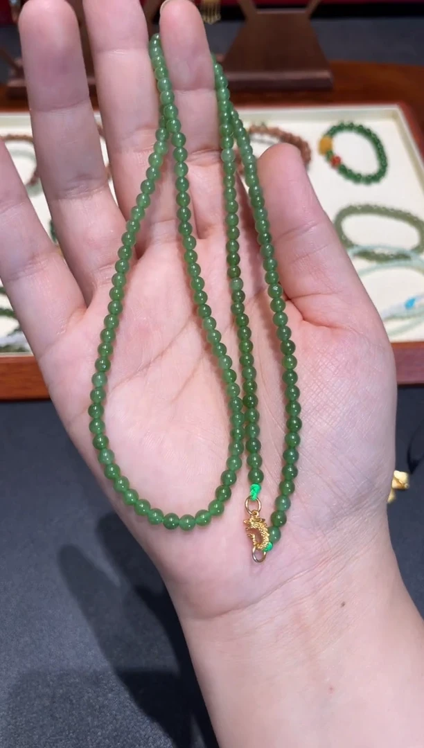 和田玉（碧玉）未镶嵌颈饰手串