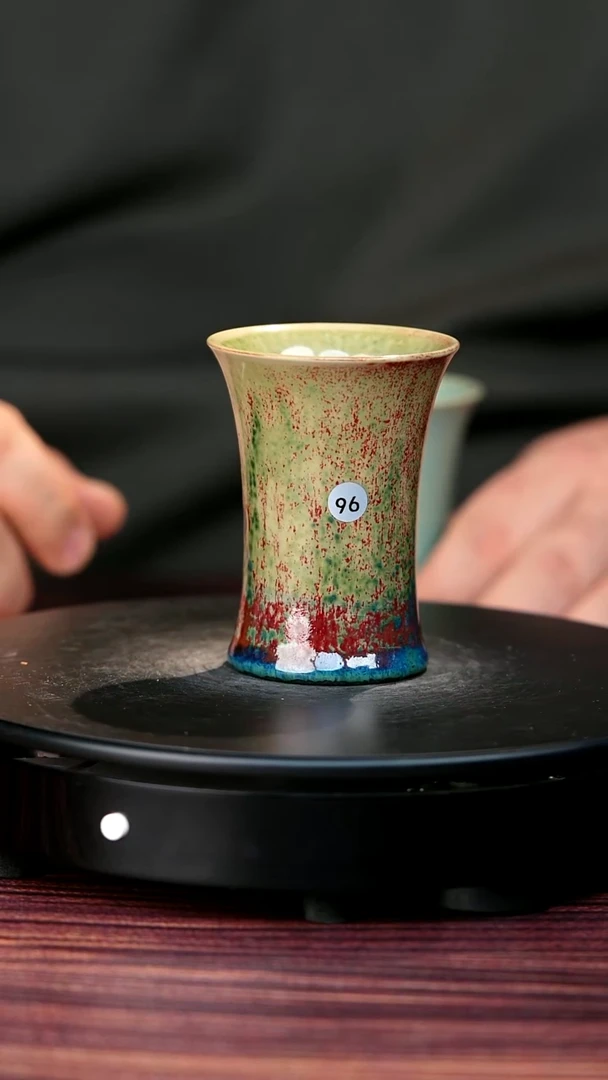 96#盼龙窑一级品原矿钧瓷束腰杯