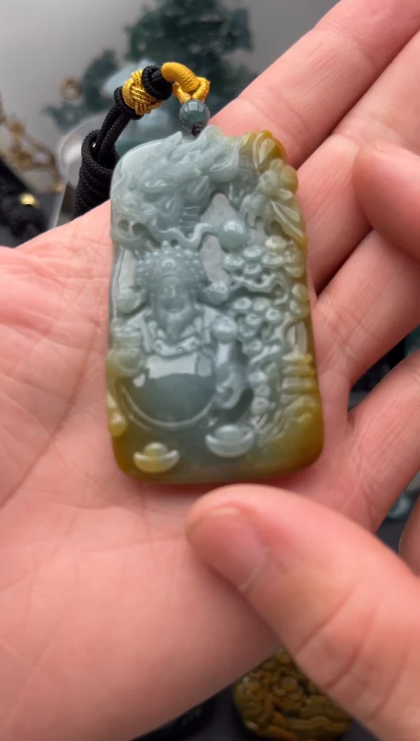 颈饰未镶嵌翡翠财神