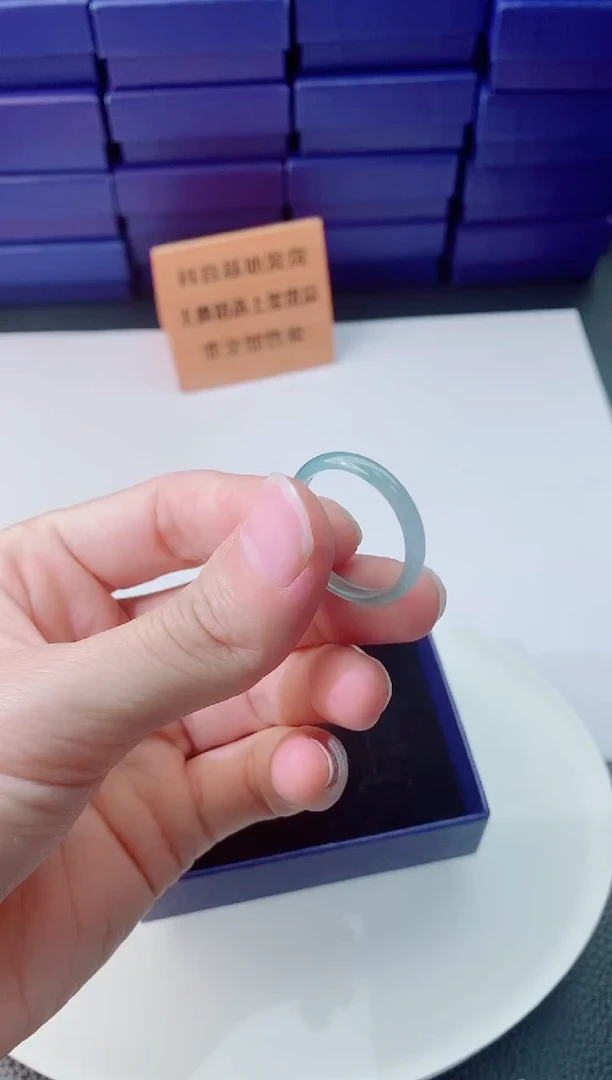 翡翠未镶嵌颈饰1111111111