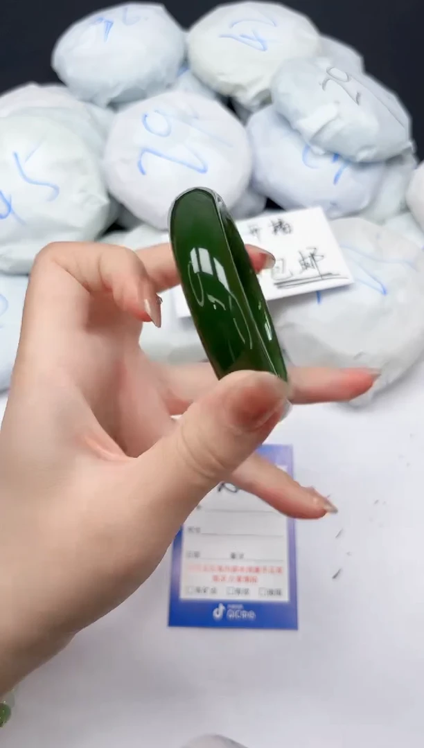 未镶嵌手镯石英质玉A159/5657