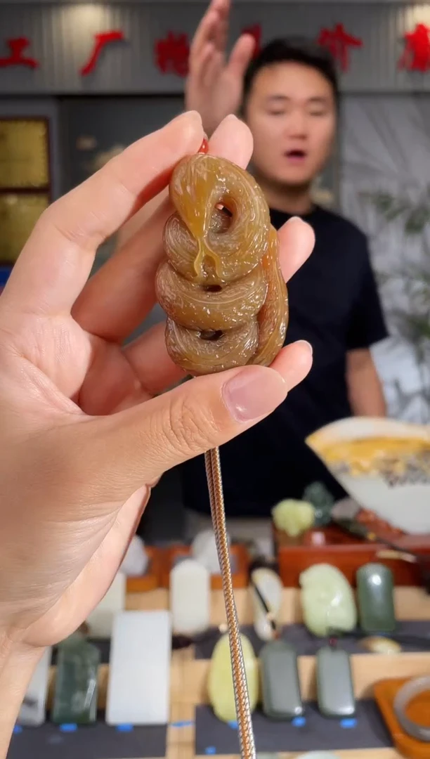 和田玉未镶嵌颈饰1