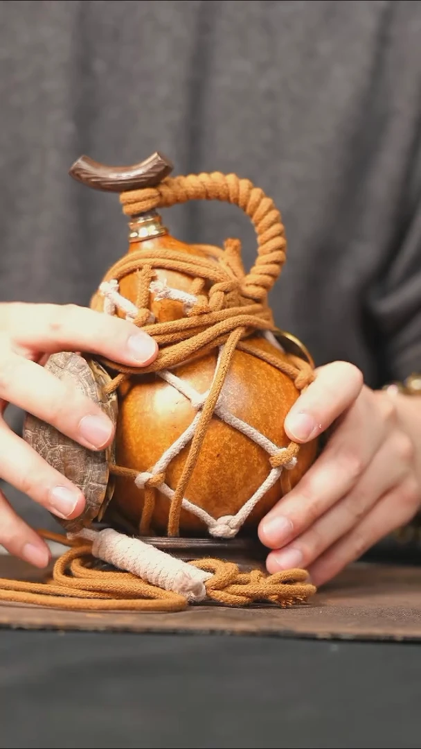 【闪购商品】RW127大漆酒葫芦不包手串及旋转底座