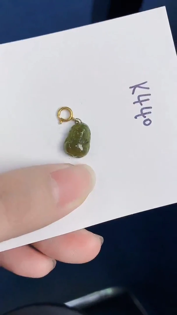 颈饰未镶嵌翡翠天然翡翠缅甸A货