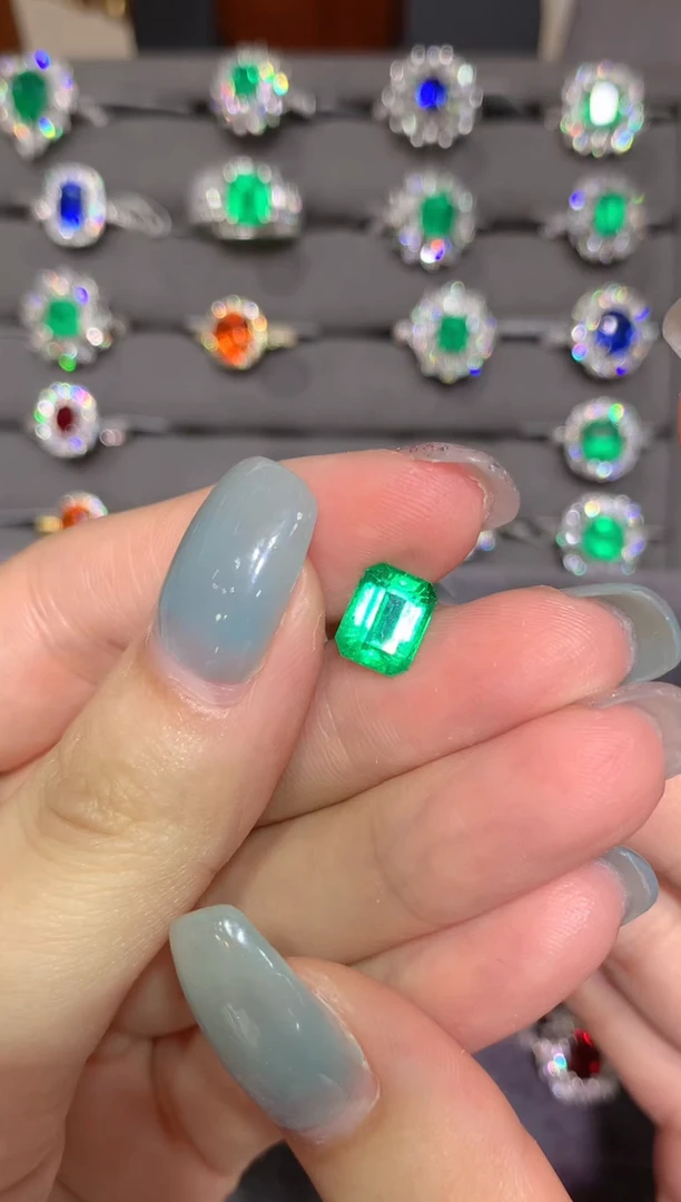 裸石未镶嵌祖母绿马*唯1.95ct