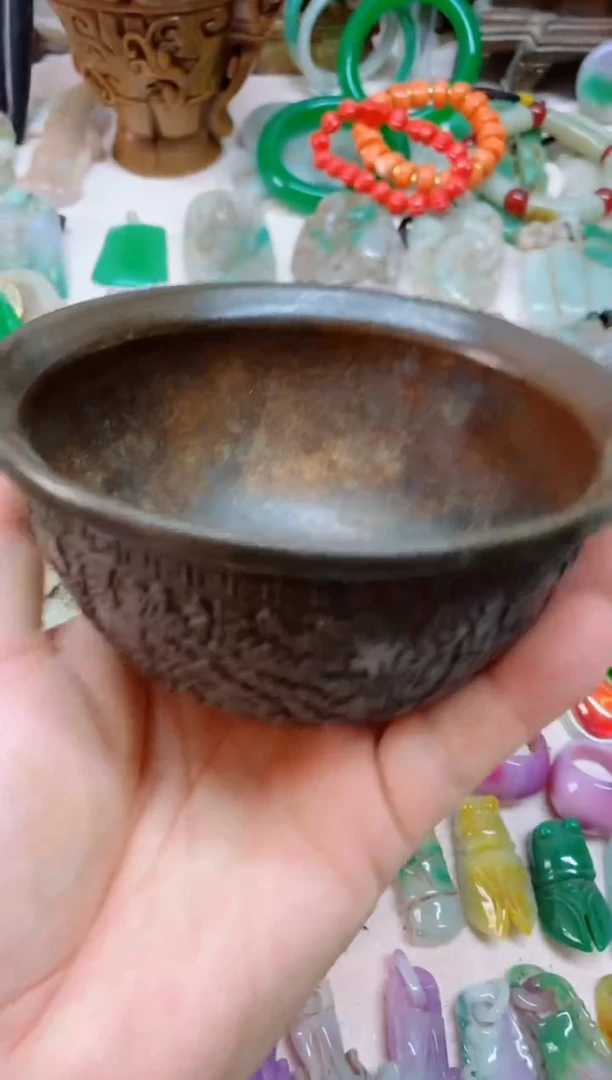 1直播间的实时画面