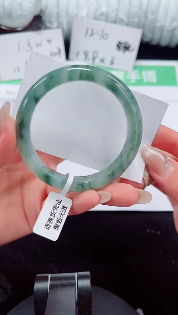 未镶嵌手镯石英质玉165-54/55