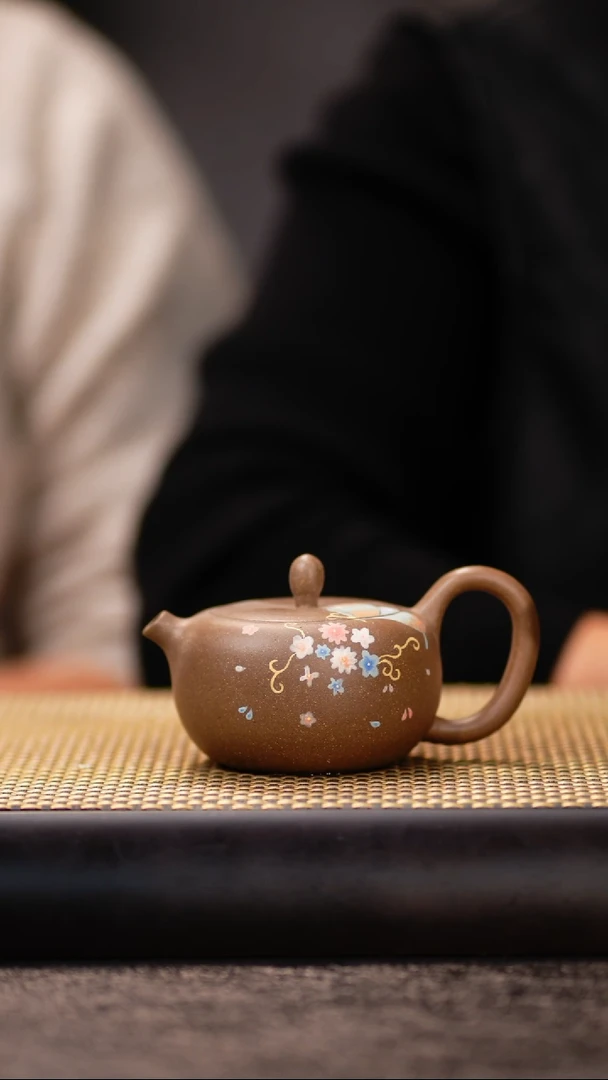 ZCY44青段蝶恋花壶