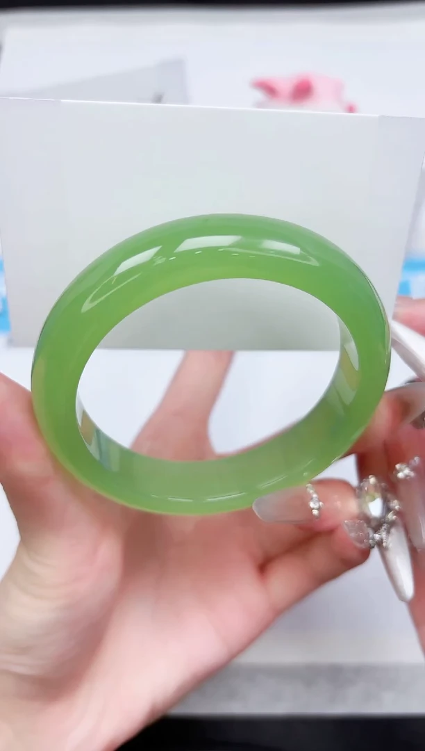 石英质玉手镯未镶嵌138-59.6