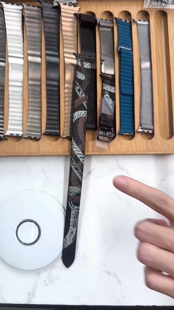 准新品爱马仕 黑色全印花 双圈