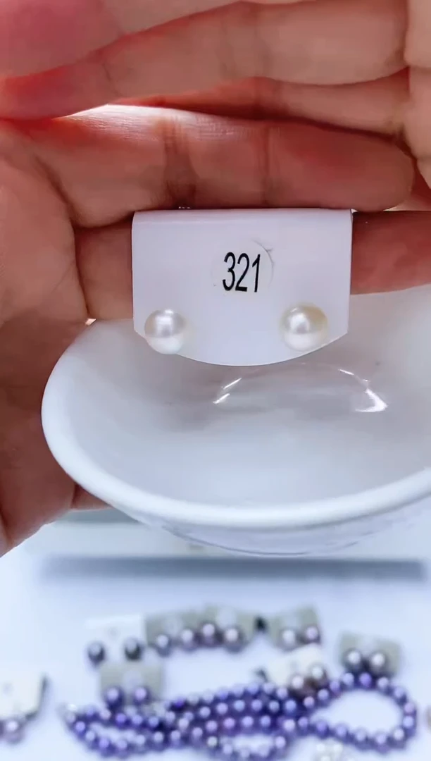 【闪购商品】海水珍珠耳饰银S925镶嵌321