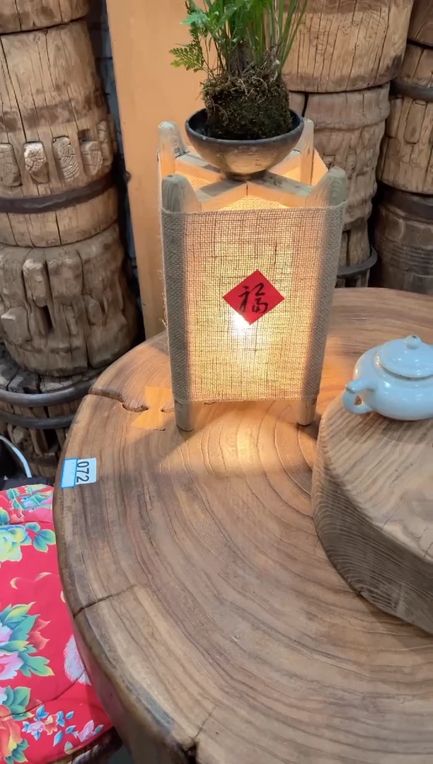 木（非红木类）台灯