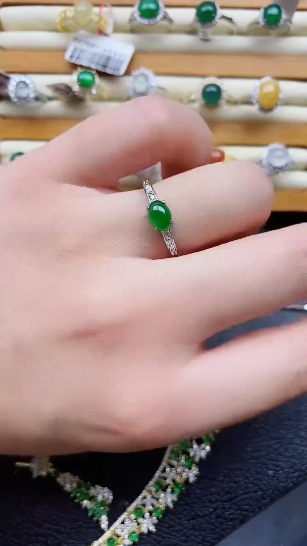 银S925镶嵌戒指翡翠1