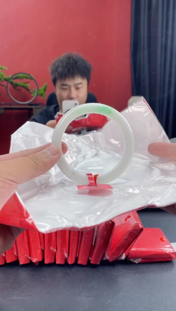 未镶嵌手镯翡翠3