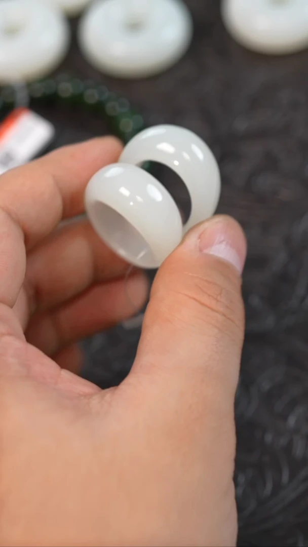 未镶嵌戒指和田玉多样性发一件THTY6702