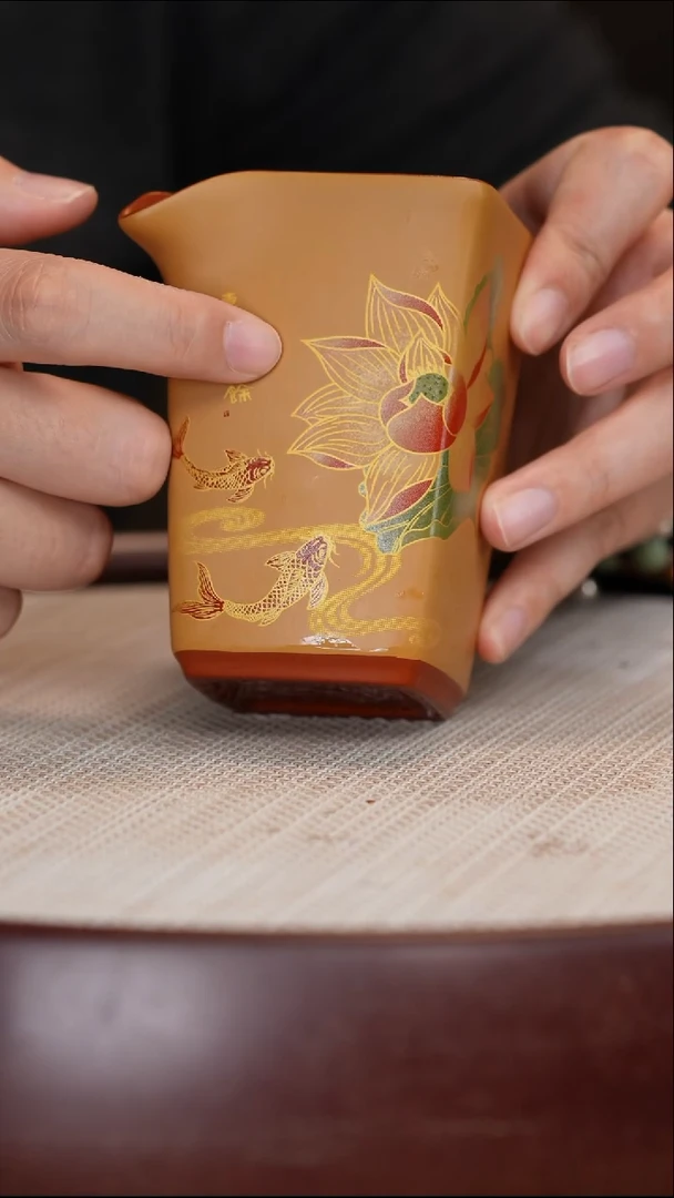 紫砂四方连年有余公道杯