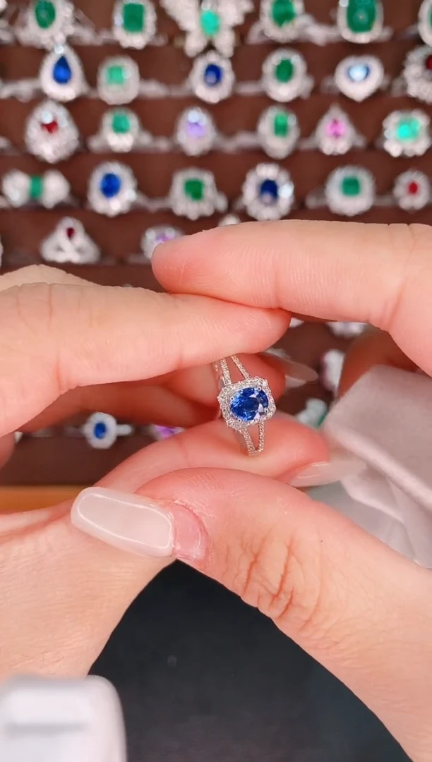 【闪购商品】蓝宝石18K金戒指18K金镶嵌0.7克拉