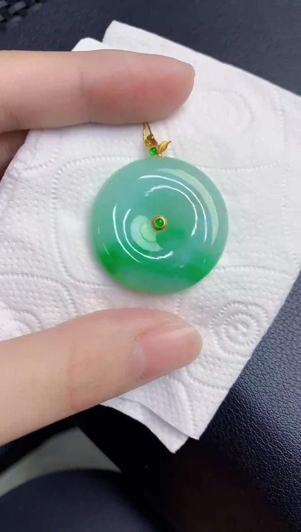 颈饰18K金镶嵌翡翠天然翡翠缅甸A货