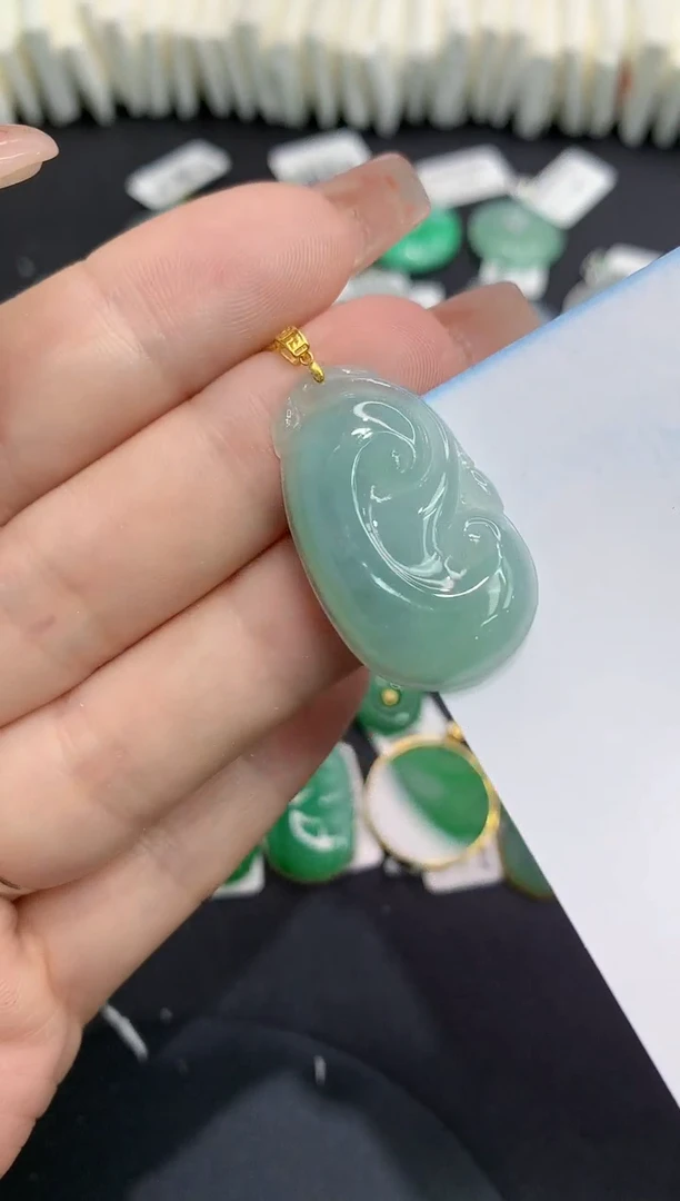 吊坠(不含链)18K金镶嵌翡翠11111111111
