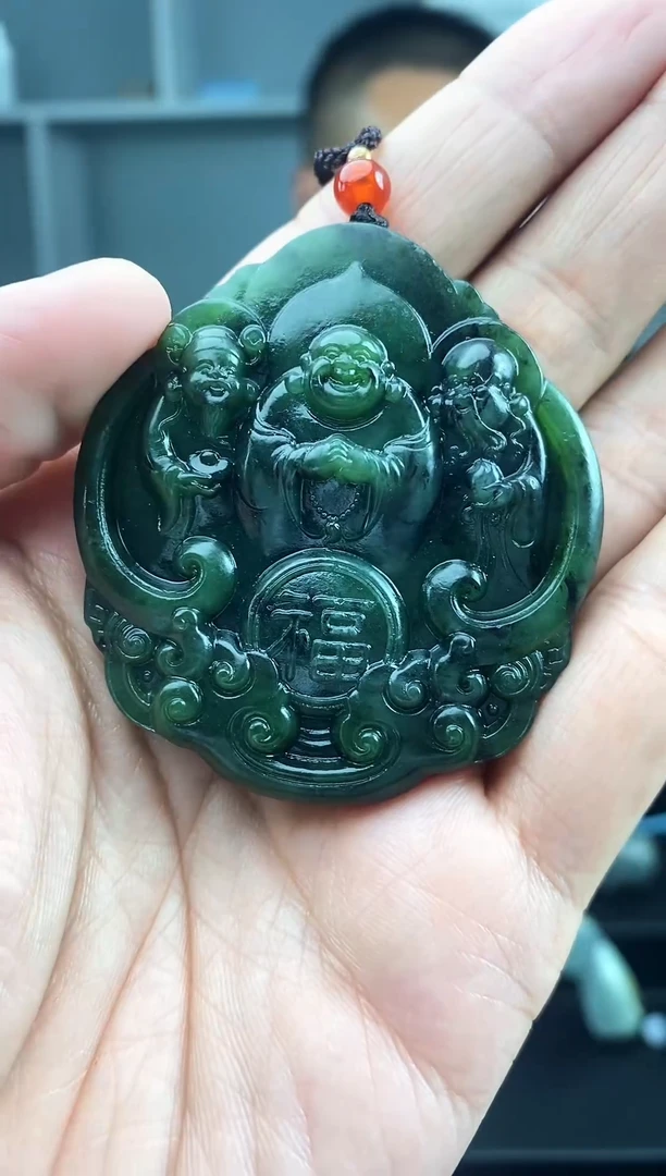 和田玉未镶嵌颈饰1