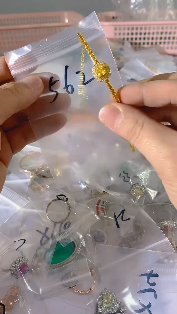 【闪购商品】水晶颈饰银S925镶嵌562红宝，蓝宝，多样性发一件赠链