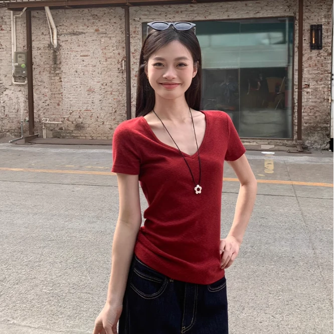 V领红色正肩短袖t恤女夏季2025新款纯棉辣妹修身短款上衣潮
