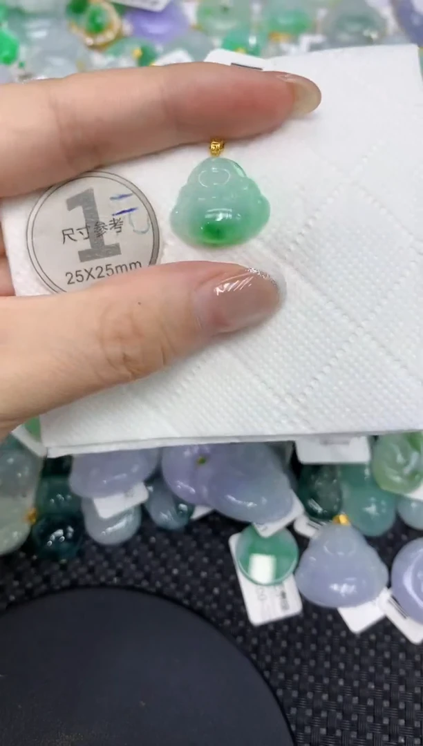 颈饰18K金镶嵌翡翠1111111