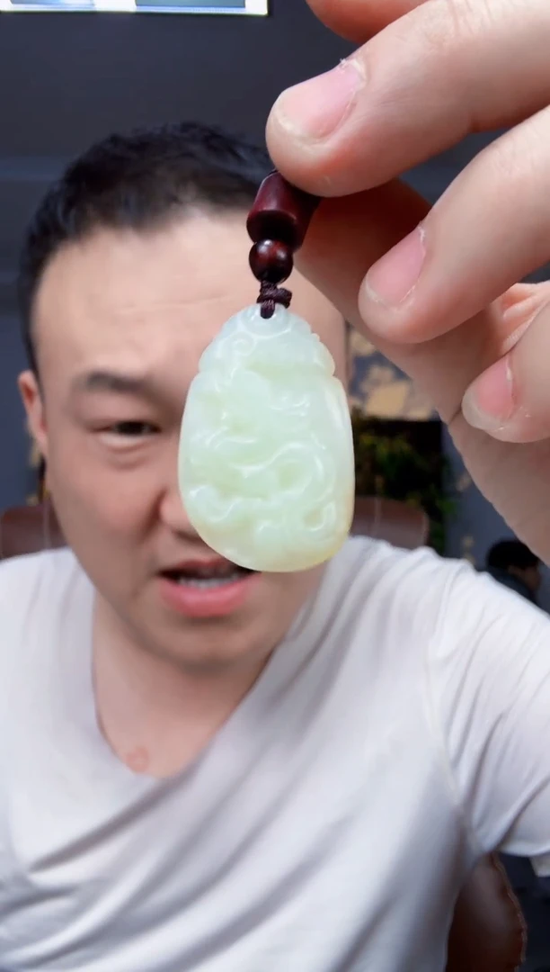 和田玉未镶嵌颈饰1