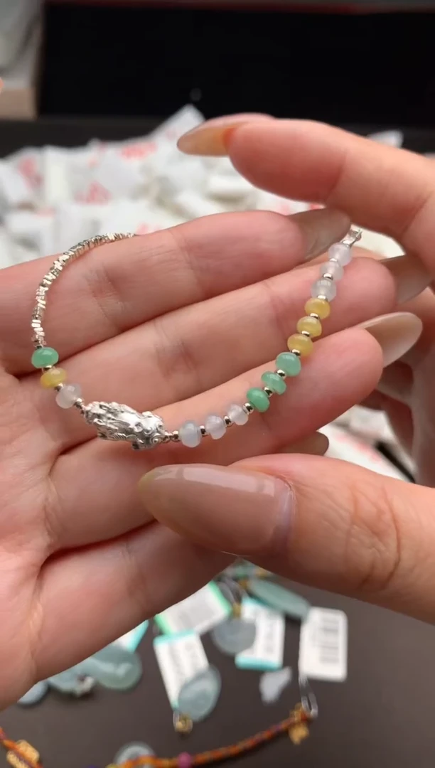 【闪购商品】翡翠手链未镶嵌一