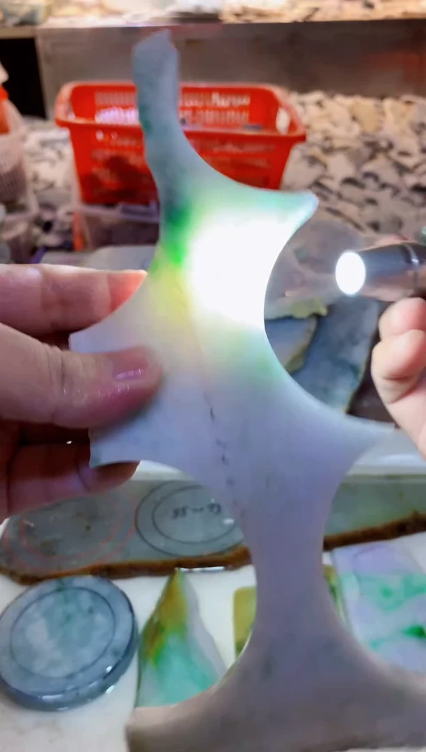 翡翠未镶嵌颈饰0韩0翡翠珠宝560