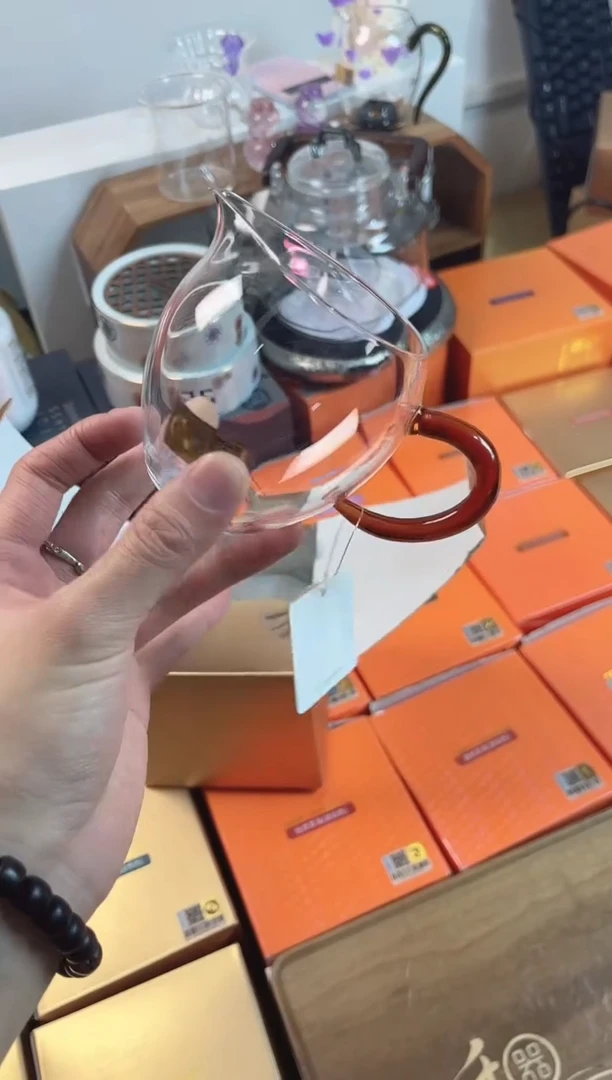 悠然琥珀色，，，，，