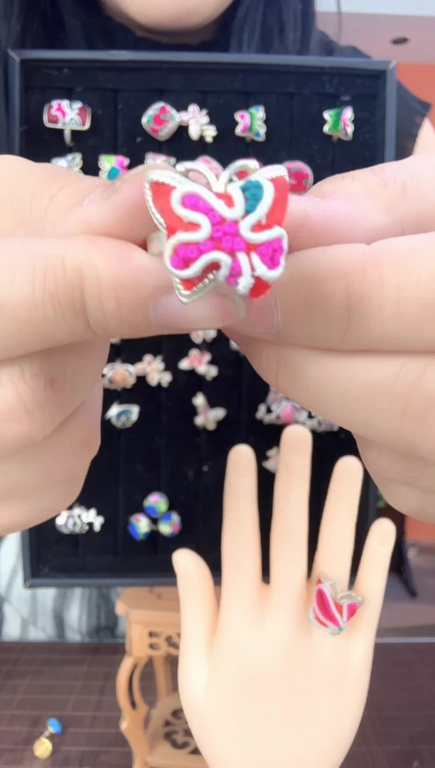 织绣红*非遗手工刺绣戒指NO退NO换